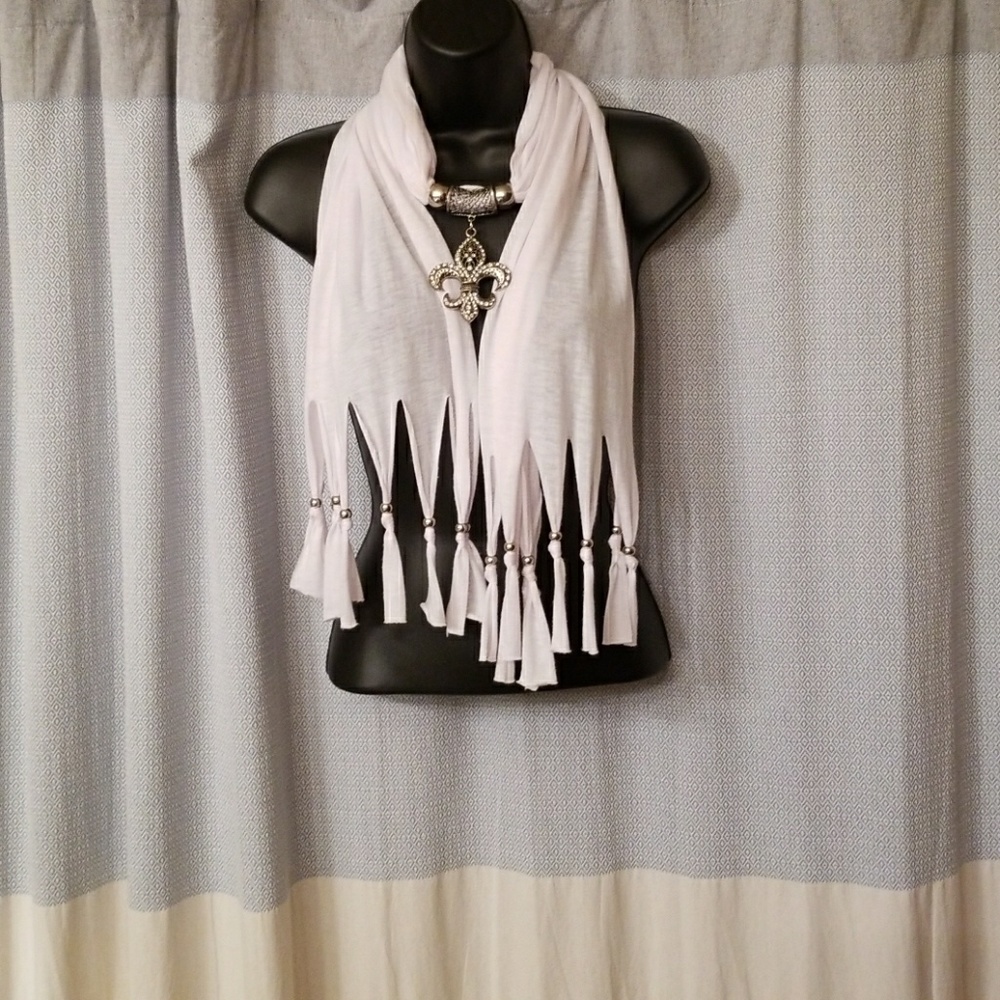Wrap jewelry skarf